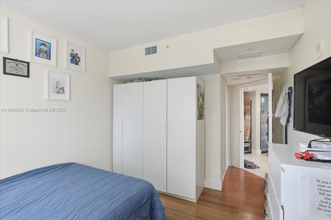 Active With Contract: $5,500 (3 beds, 3 baths, 1688 Square Feet)