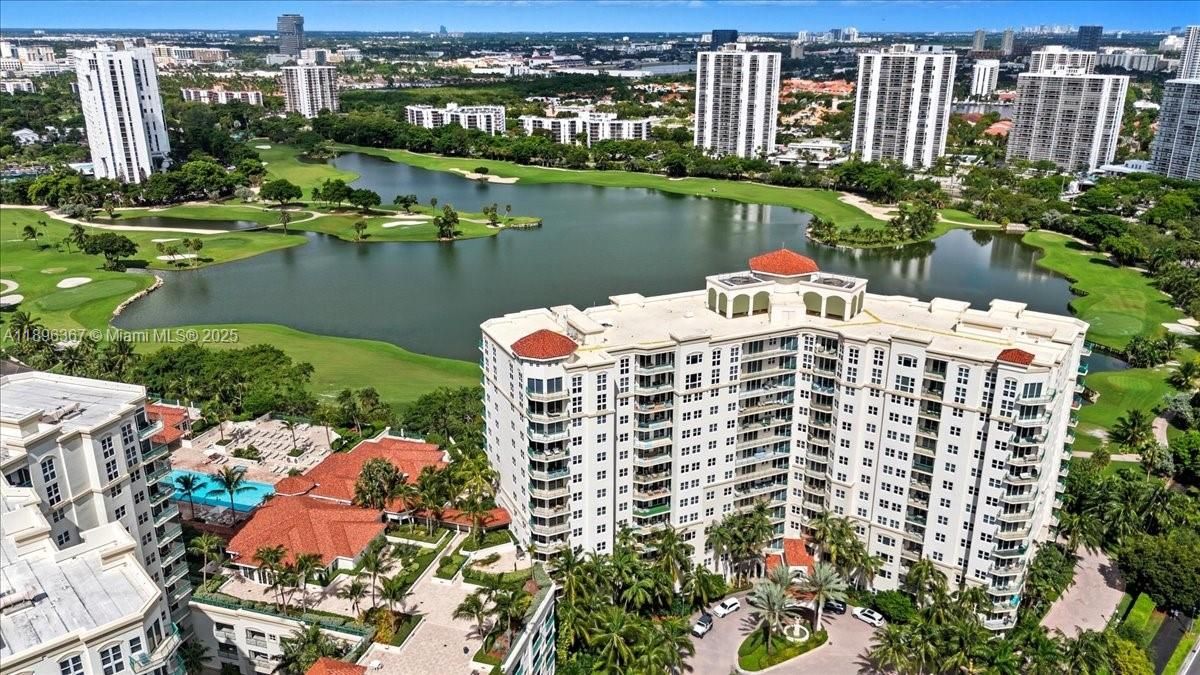 Active With Contract: $5,500 (3 beds, 3 baths, 1688 Square Feet)