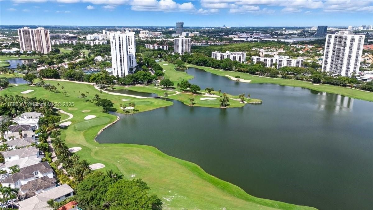 Active With Contract: $5,500 (3 beds, 3 baths, 1688 Square Feet)