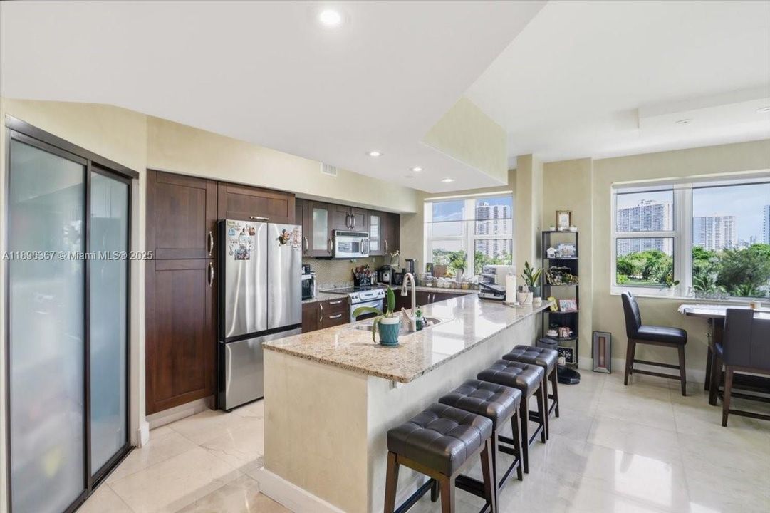 Active With Contract: $5,500 (3 beds, 3 baths, 1688 Square Feet)