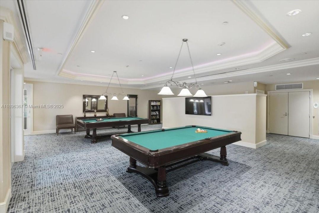 Active With Contract: $5,500 (3 beds, 3 baths, 1688 Square Feet)