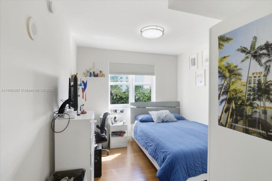 Active With Contract: $5,500 (3 beds, 3 baths, 1688 Square Feet)