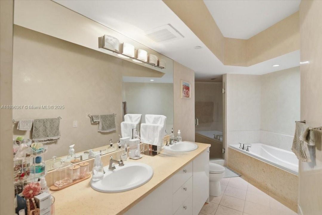 Active With Contract: $5,500 (3 beds, 3 baths, 1688 Square Feet)