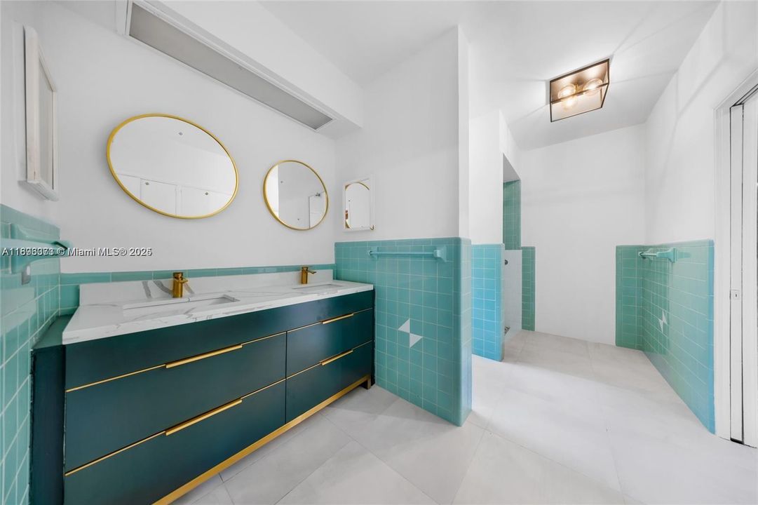 Active With Contract: $4,900 (3 beds, 2 baths, 1780 Square Feet)