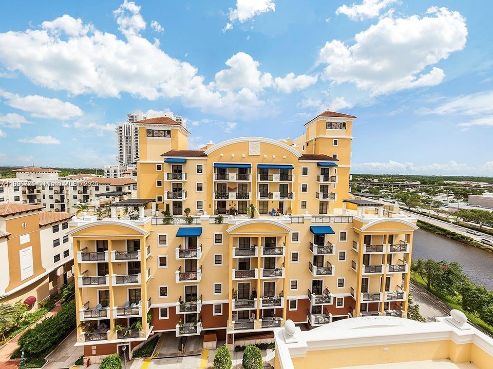 Недавно арендовано: $4,500 (2 спален, 2 ванн, 1925 Квадратных фут)