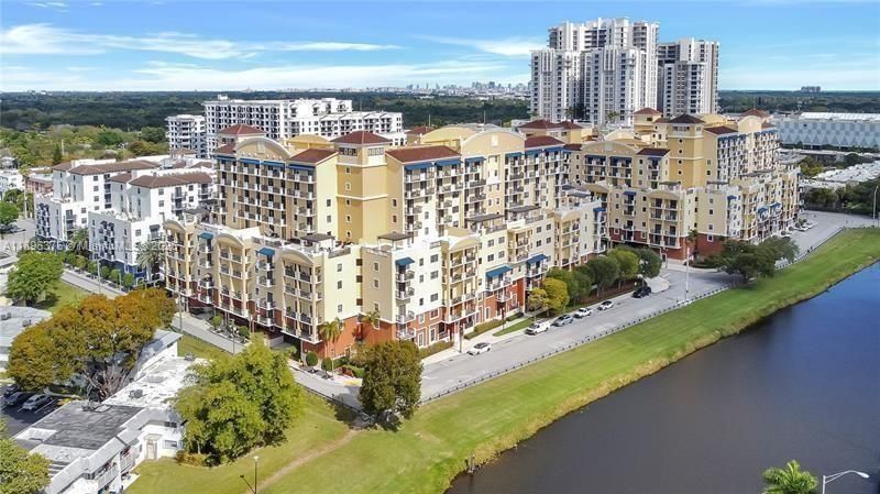 Недавно арендовано: $4,500 (2 спален, 2 ванн, 1925 Квадратных фут)