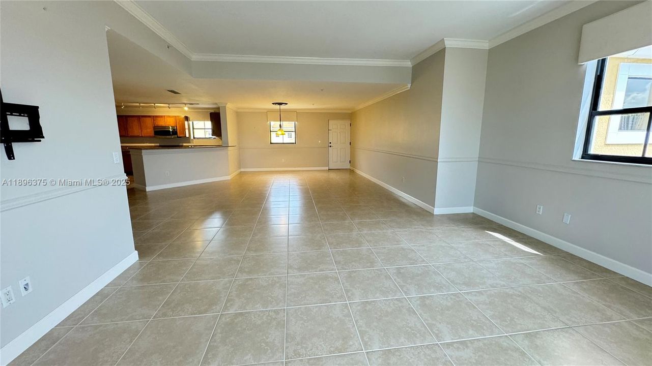 Недавно арендовано: $4,500 (2 спален, 2 ванн, 1925 Квадратных фут)