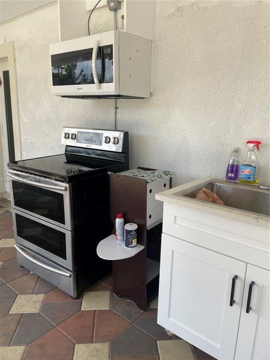 En Renta: $1,500 (0 camas, 1 baños, 1321 Pies cuadrados)