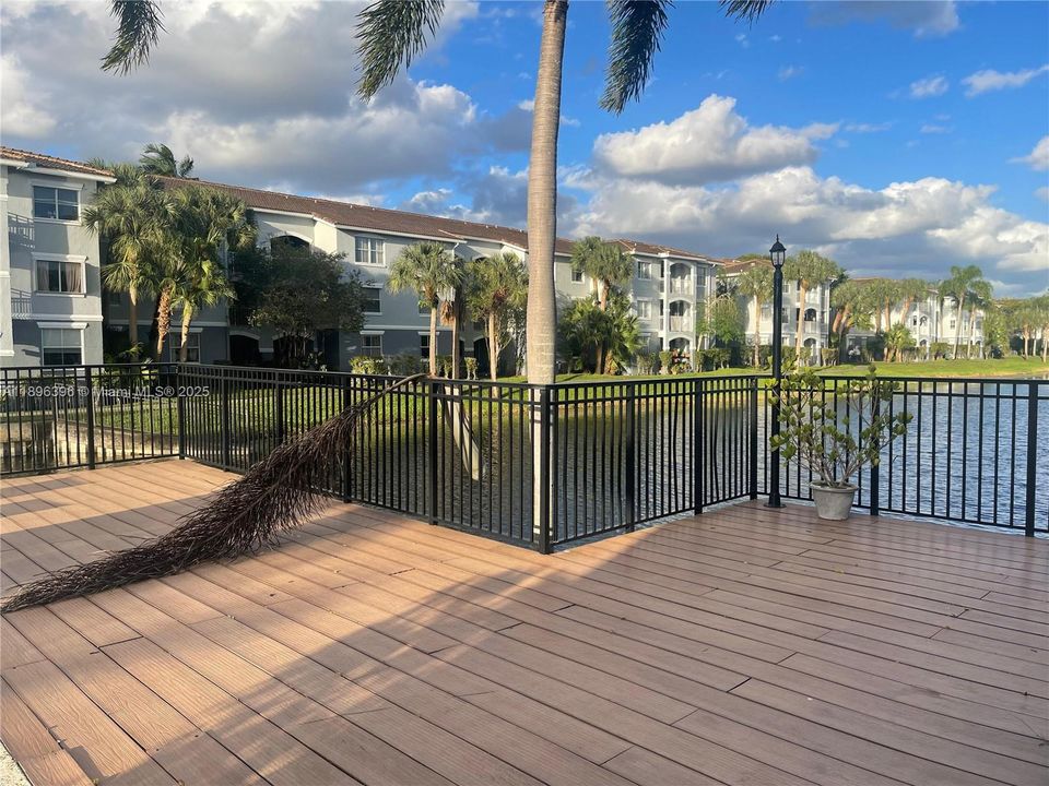 For Rent: $2,300 (2 beds, 2 baths, 1000 Square Feet)