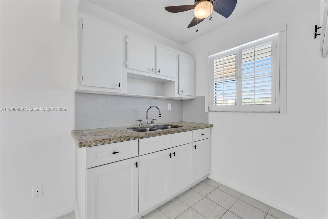 待售: $110,000 (1 贝兹, 1 浴室, 510 平方英尺)