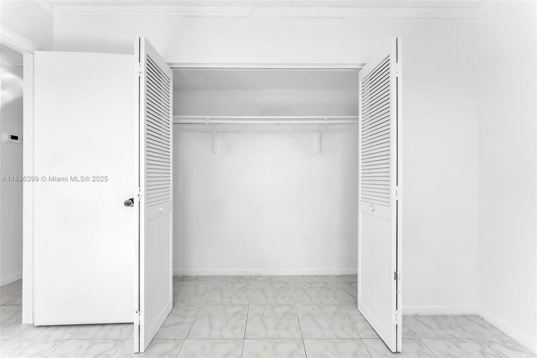 待售: $110,000 (1 贝兹, 1 浴室, 510 平方英尺)