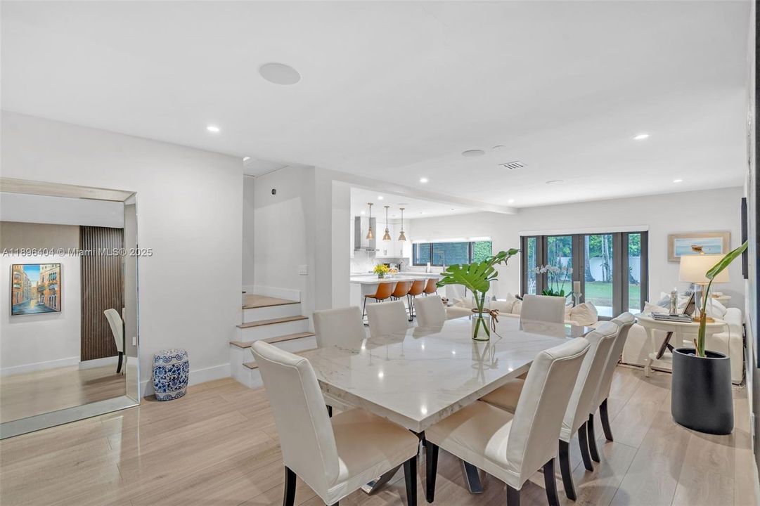 For Sale: $2,395,000 (4 beds, 3 baths, 1761 Square Feet)