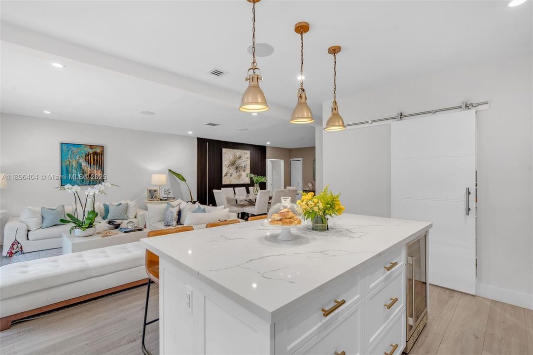 For Sale: $2,395,000 (4 beds, 3 baths, 1761 Square Feet)