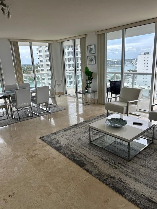 For Sale: $1,540,000 (2 beds, 2 baths, 1322 Square Feet)