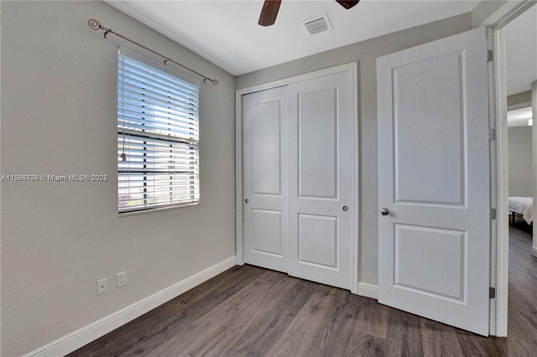 Recently Sold: $625,000 (4 beds, 2 baths, 1839 Square Feet)