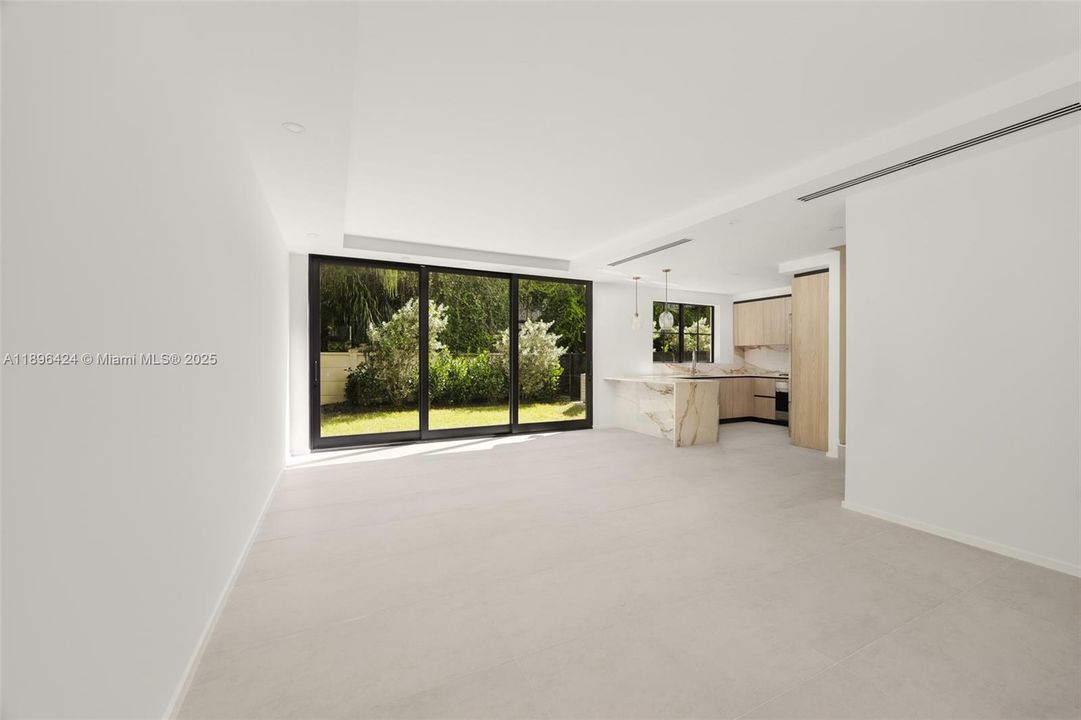 В аренду: $12,000 (4 спален, 3 ванн, 2858 Квадратных фут)