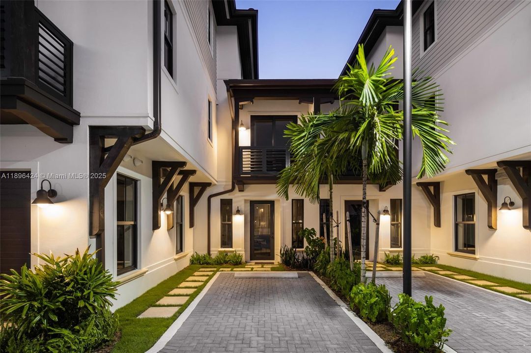 В аренду: $12,000 (4 спален, 3 ванн, 2858 Квадратных фут)