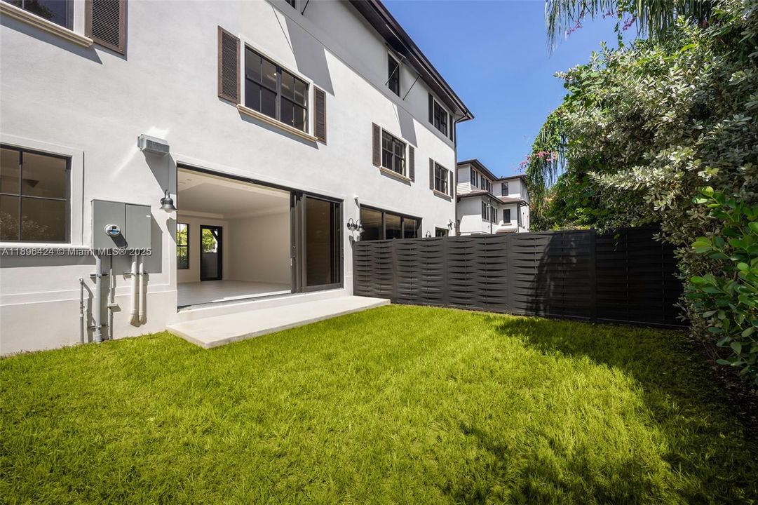 В аренду: $12,000 (4 спален, 3 ванн, 2858 Квадратных фут)