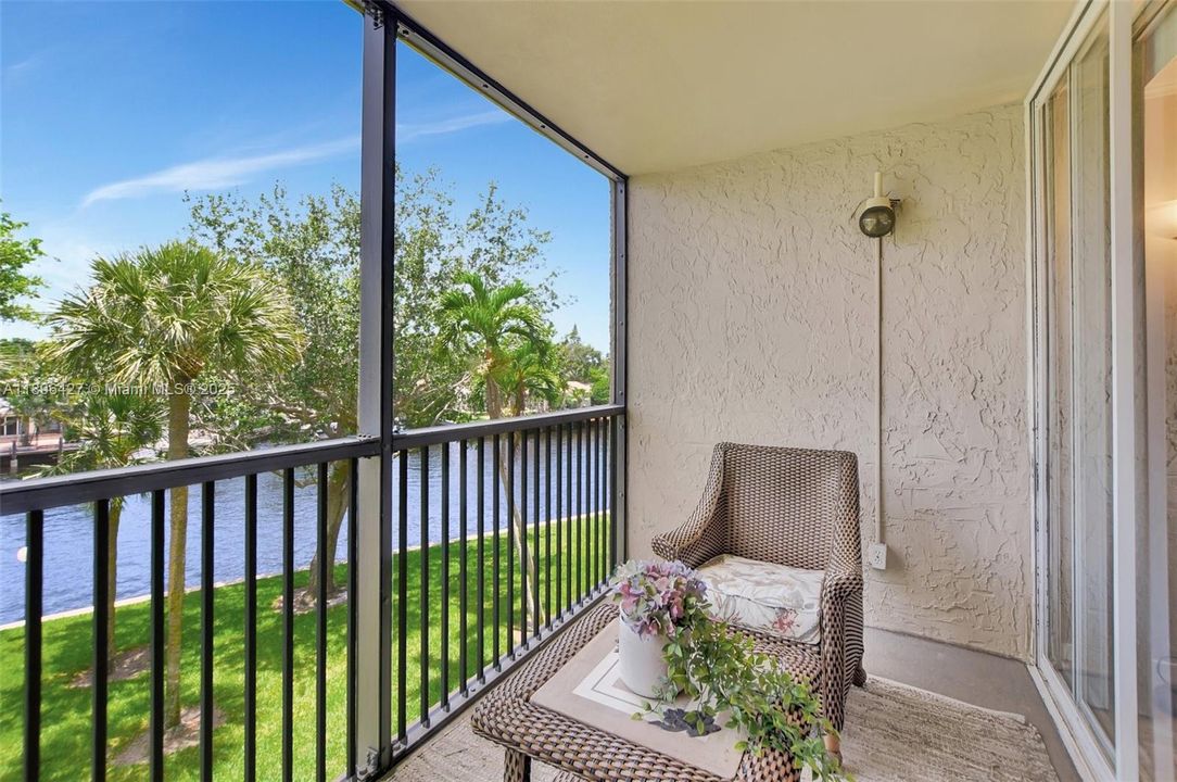 Active With Contract: $4,750 (2 beds, 2 baths, 1095 Square Feet)