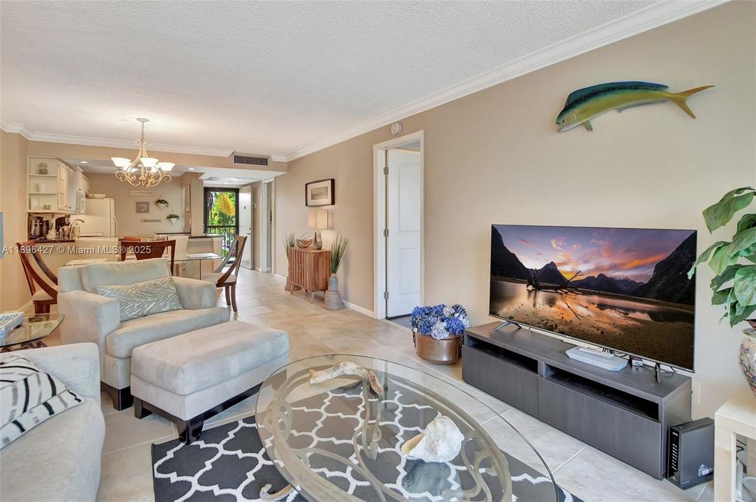 Active With Contract: $4,750 (2 beds, 2 baths, 1095 Square Feet)