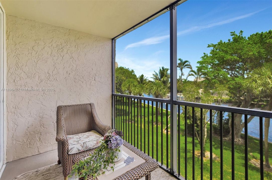 Active With Contract: $4,750 (2 beds, 2 baths, 1095 Square Feet)