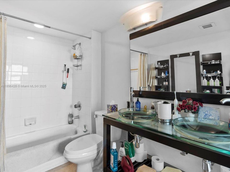 待售: $1,100,000 (3 贝兹, 2 浴室, 1191 平方英尺)