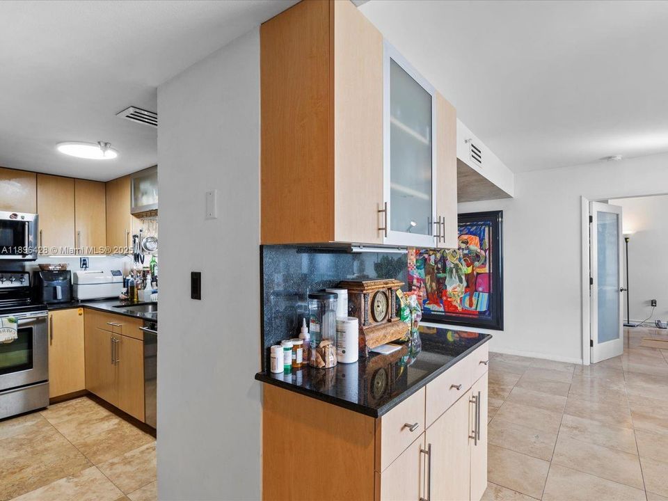 待售: $1,100,000 (3 贝兹, 2 浴室, 1191 平方英尺)