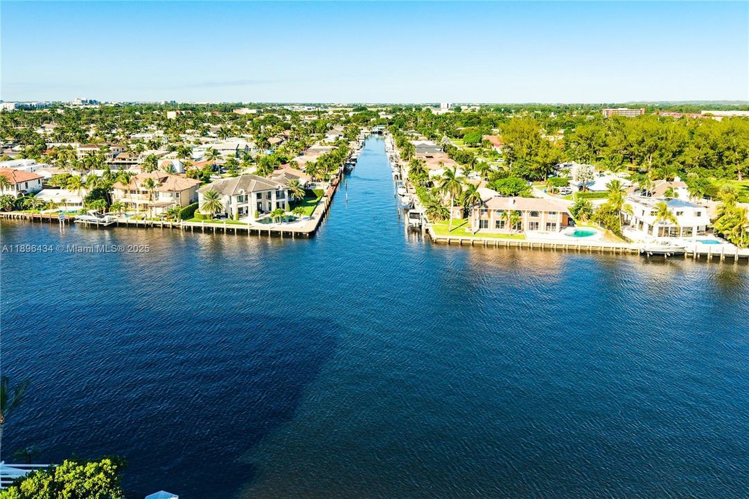 合同活跃: $359,900 (2 贝兹, 2 浴室, 1200 平方英尺)