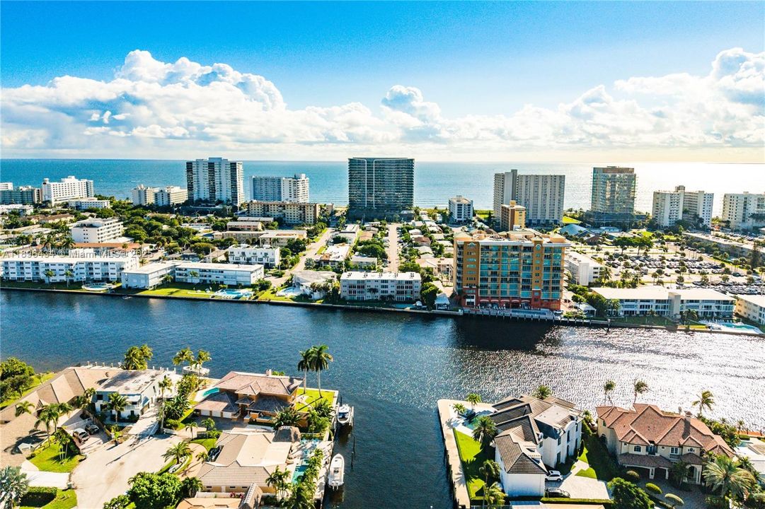 合同活跃: $359,900 (2 贝兹, 2 浴室, 1200 平方英尺)