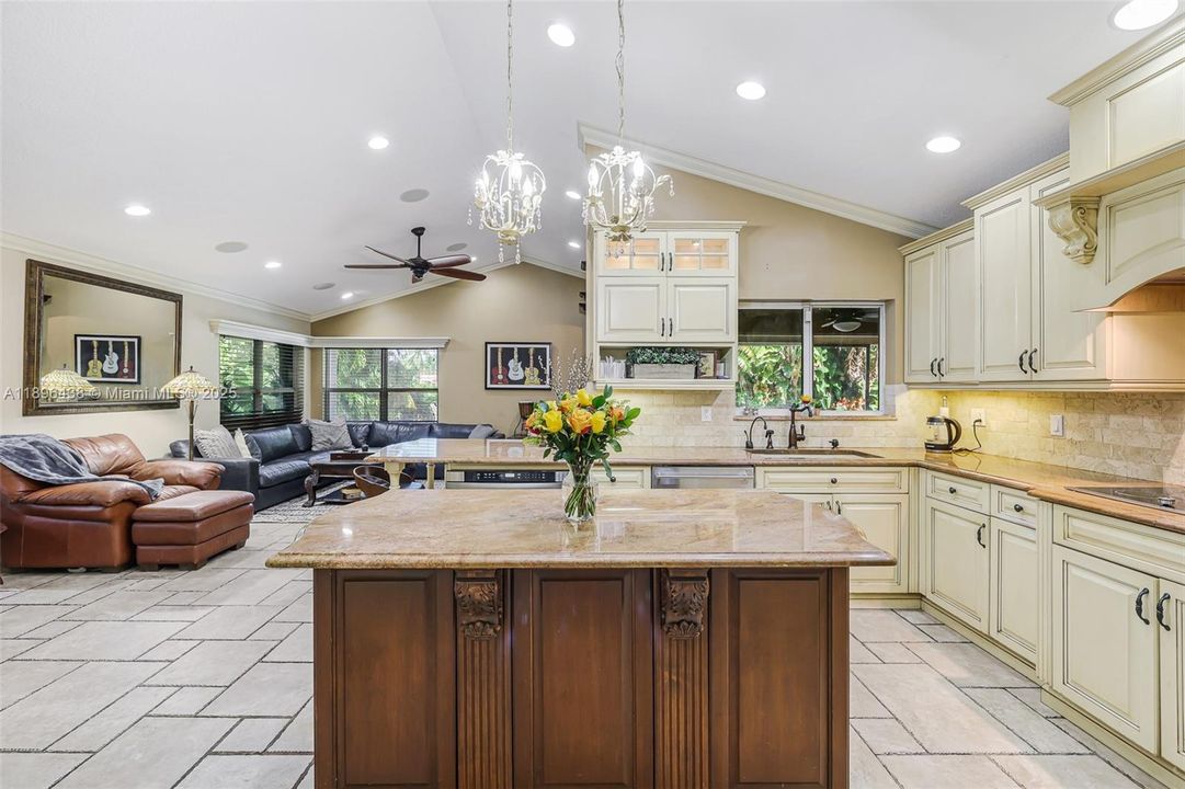 For Sale: $1,000,000 (4 beds, 2 baths, 2698 Square Feet)