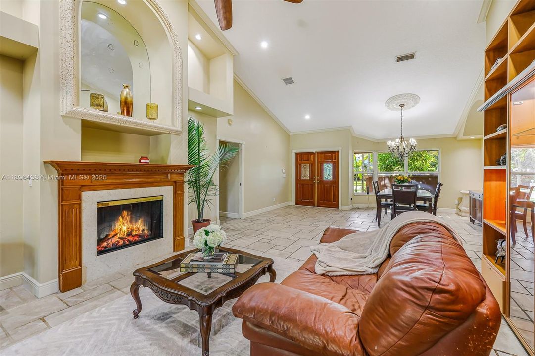 For Sale: $1,000,000 (4 beds, 2 baths, 2698 Square Feet)