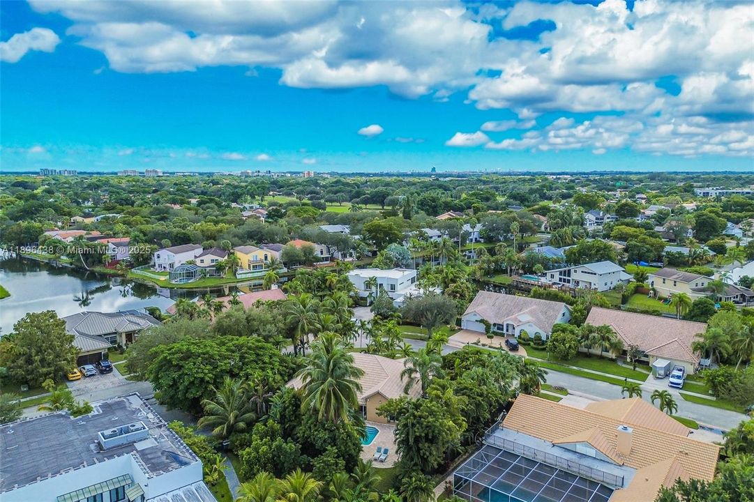 For Sale: $1,000,000 (4 beds, 2 baths, 2698 Square Feet)