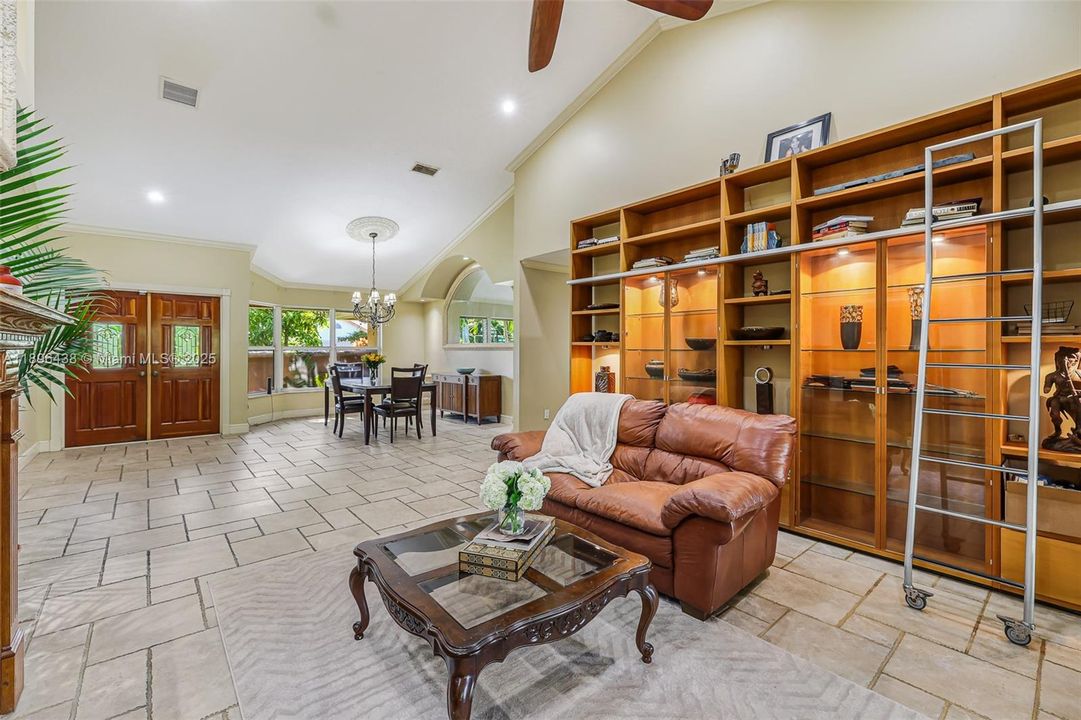 For Sale: $1,000,000 (4 beds, 2 baths, 2698 Square Feet)