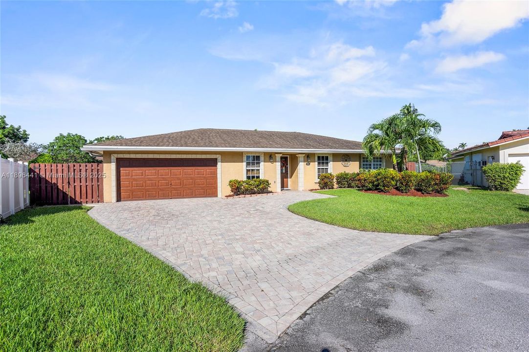 Recently Sold: $699,900 (4 beds, 2 baths, 2144 Square Feet)