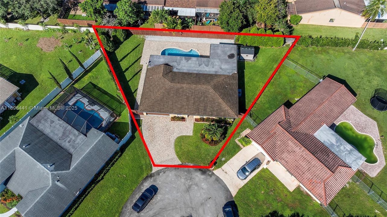 Recently Sold: $699,900 (4 beds, 2 baths, 2144 Square Feet)