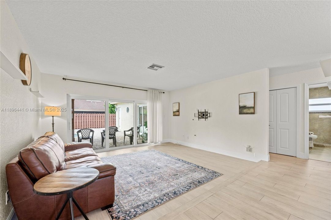 Recently Sold: $699,900 (4 beds, 2 baths, 2144 Square Feet)