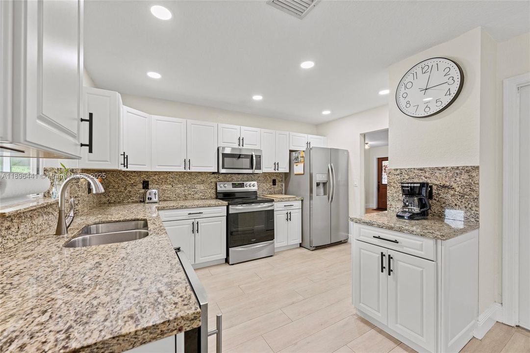 Recently Sold: $699,900 (4 beds, 2 baths, 2144 Square Feet)