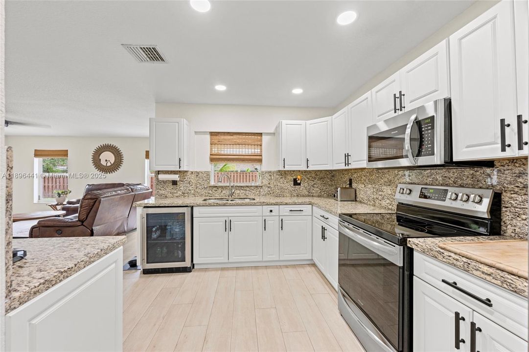 Recently Sold: $699,900 (4 beds, 2 baths, 2144 Square Feet)