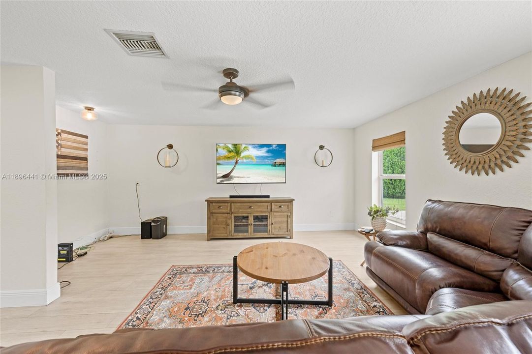 Recently Sold: $699,900 (4 beds, 2 baths, 2144 Square Feet)