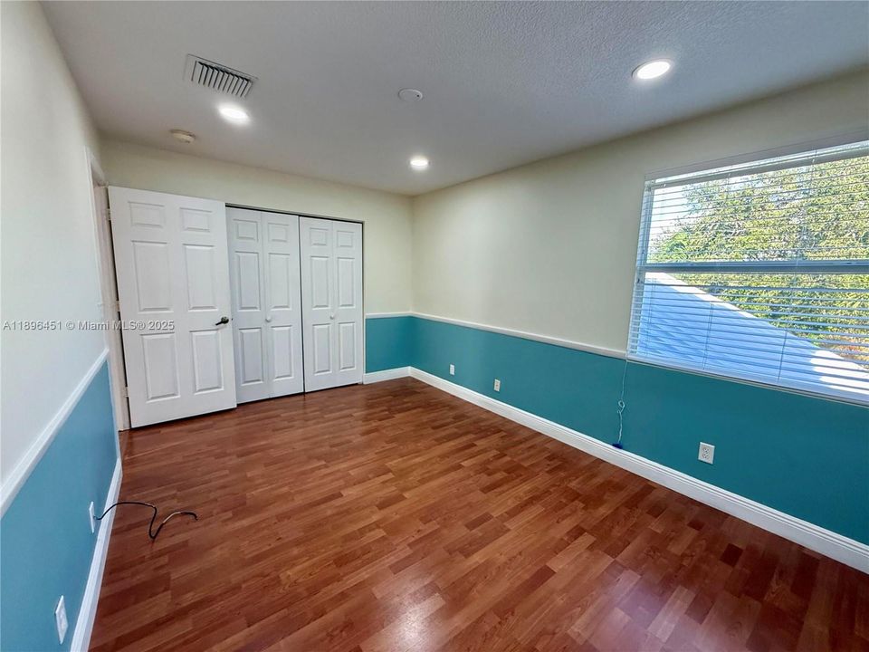 Recently Rented: $4,800 (4 beds, 2 baths, 2339 Square Feet)