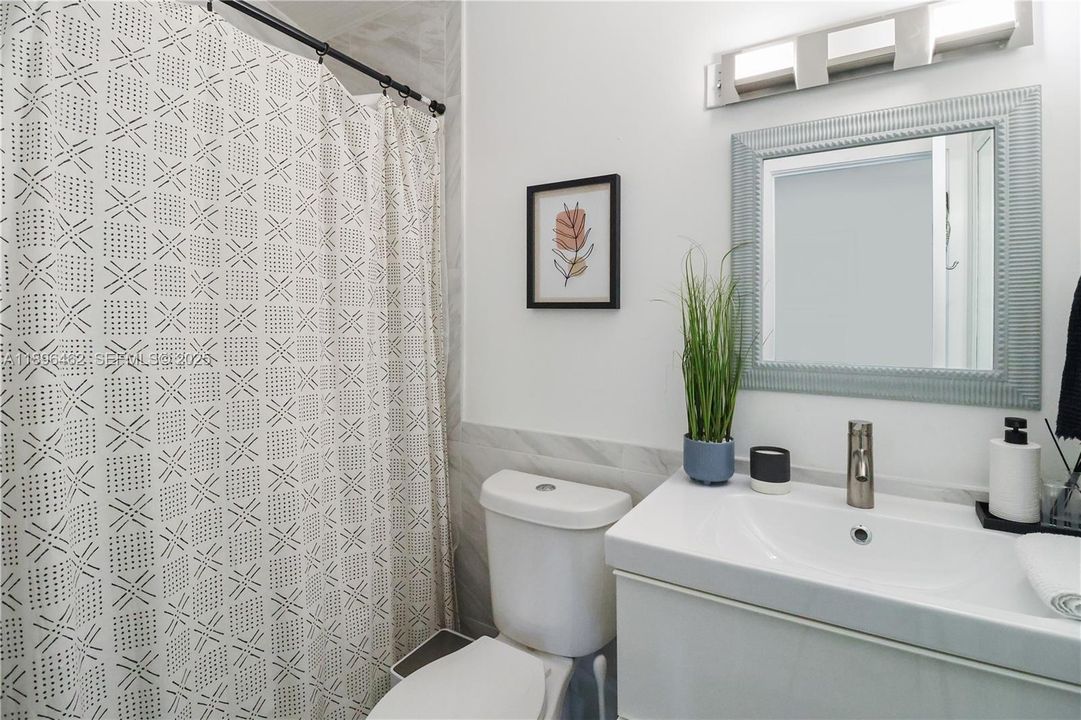 For Sale: $589,000 (3 beds, 2 baths, 1236 Square Feet)