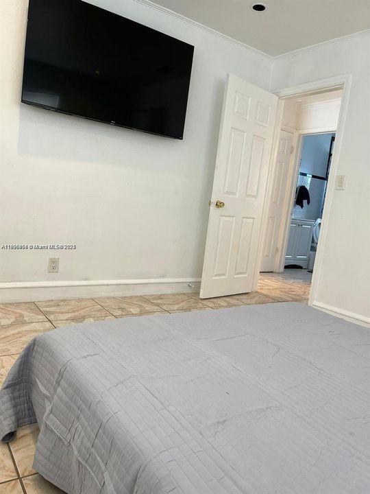 Под контрактом: $2,350 (2 спален, 1 ванн, 1328 Квадратных фут)