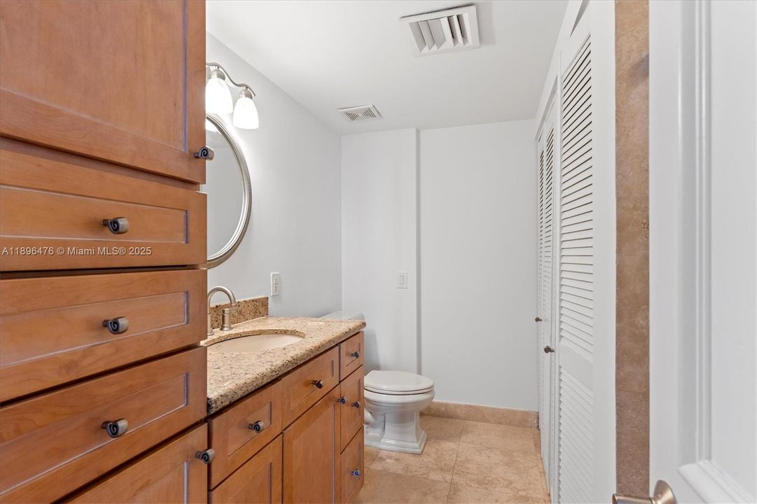 Active With Contract: $4,000 (3 beds, 2 baths, 1350 Square Feet)