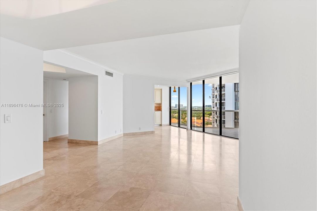 Active With Contract: $4,000 (3 beds, 2 baths, 1350 Square Feet)