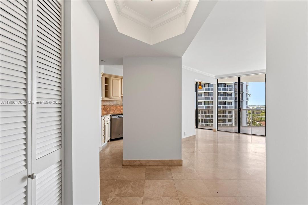 Active With Contract: $4,000 (3 beds, 2 baths, 1350 Square Feet)