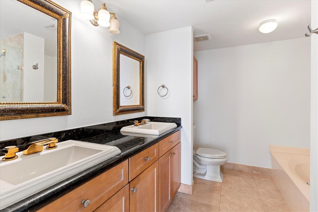 Active With Contract: $4,000 (3 beds, 2 baths, 1350 Square Feet)