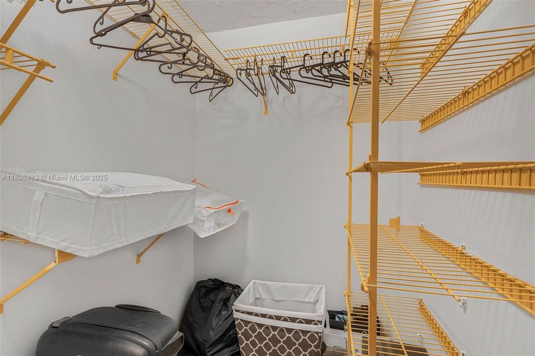 出租: $3,500 (2 贝兹, 2 浴室, 1382 平方英尺)