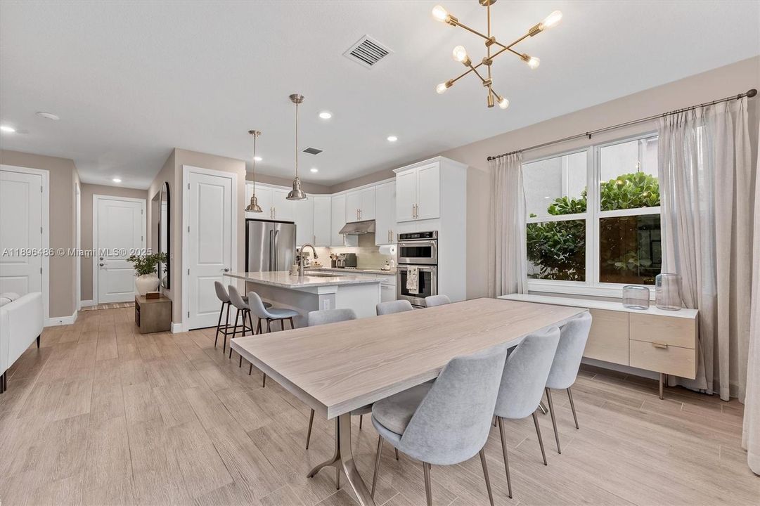 Active With Contract: $849,997 (3 beds, 2 baths, 2220 Square Feet)