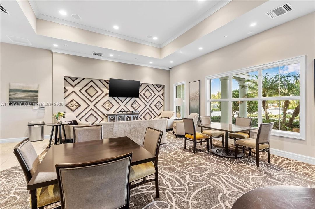 Active With Contract: $849,997 (3 beds, 2 baths, 2220 Square Feet)