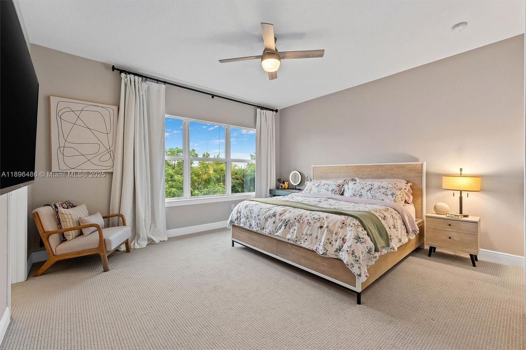 Active With Contract: $849,997 (3 beds, 2 baths, 2220 Square Feet)